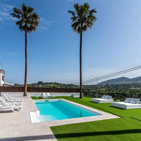 Palm Tree 5 Bdr Pool & Bbq 别墅 *