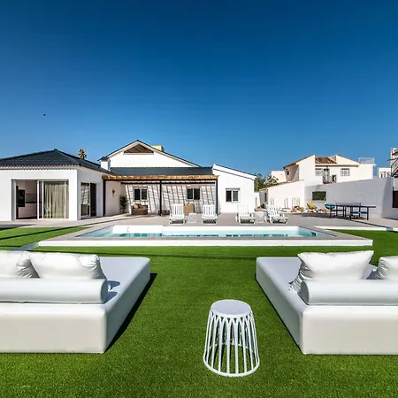 Villa Palm Tree 5 Bdr Pool & Bbq Torremolinos